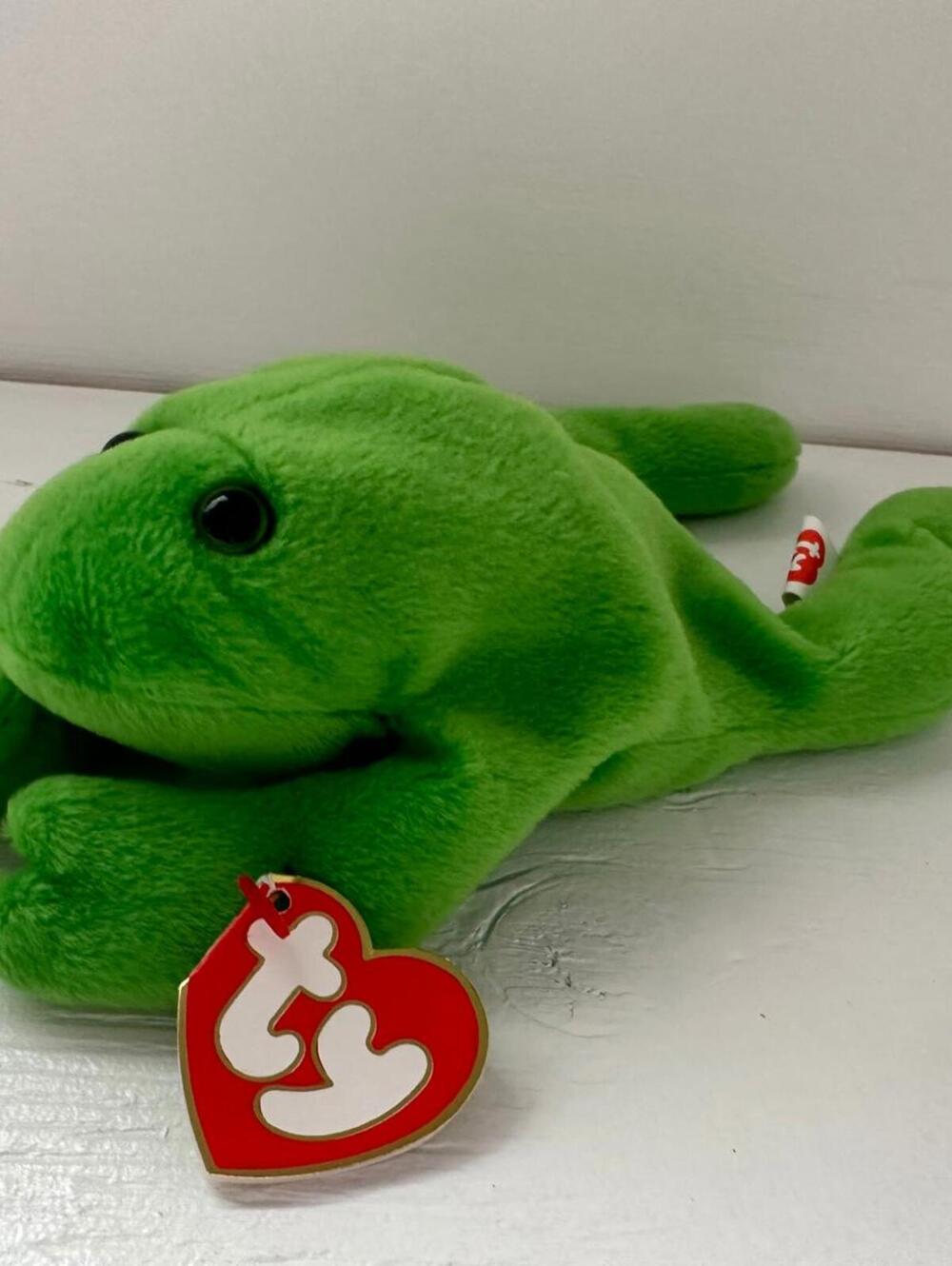 Ty Beanie Baby “Legs” the Frog - *3rd Gen Hang Tag, 2nd Gen Tush Tag (9 inch)